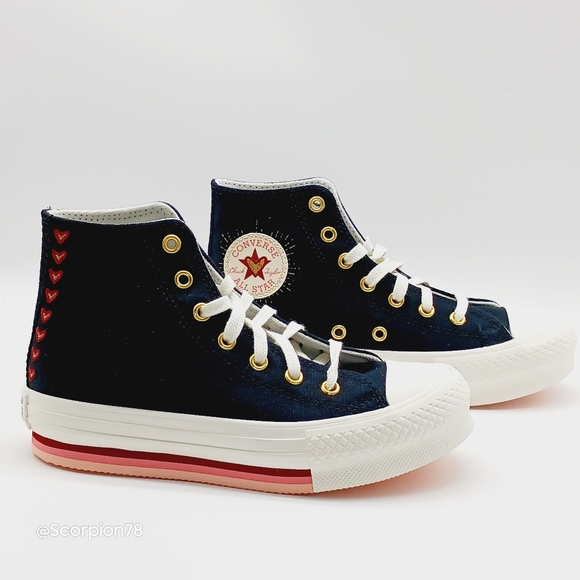 🔥 Last Call Converse Chuck Taylor All-Star Lift 'Valentines' Shoes For Girls - Picture 2 of 10